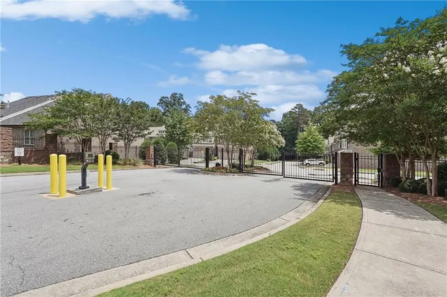 $2,500 | 5590 Bright Cross Way, Suwanee, GA 30024