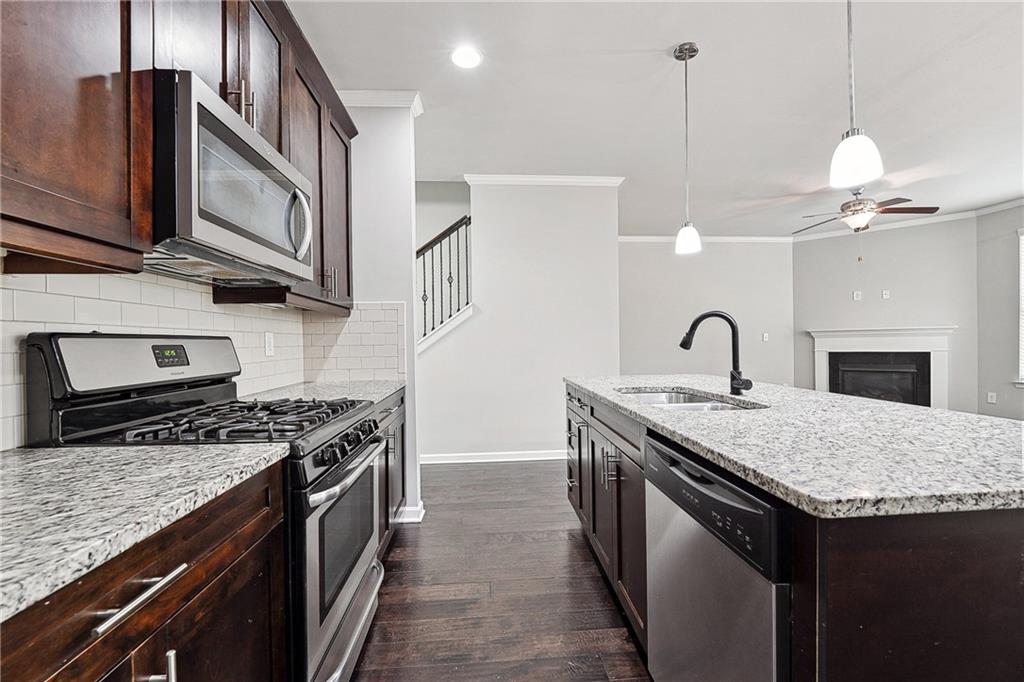 5590 Bright Cross Way Suwanee, GA 30024 - Photo 4 of 17