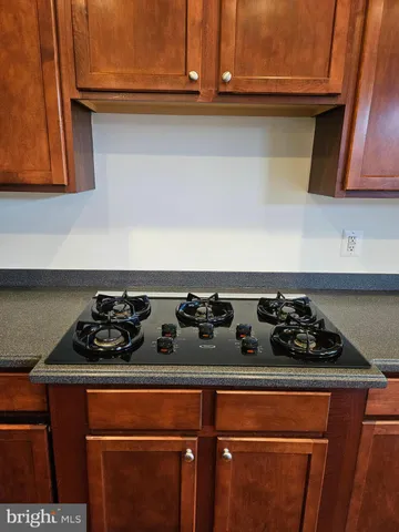 $3,000 | 25860 Commons Square, Chantilly, VA 20152