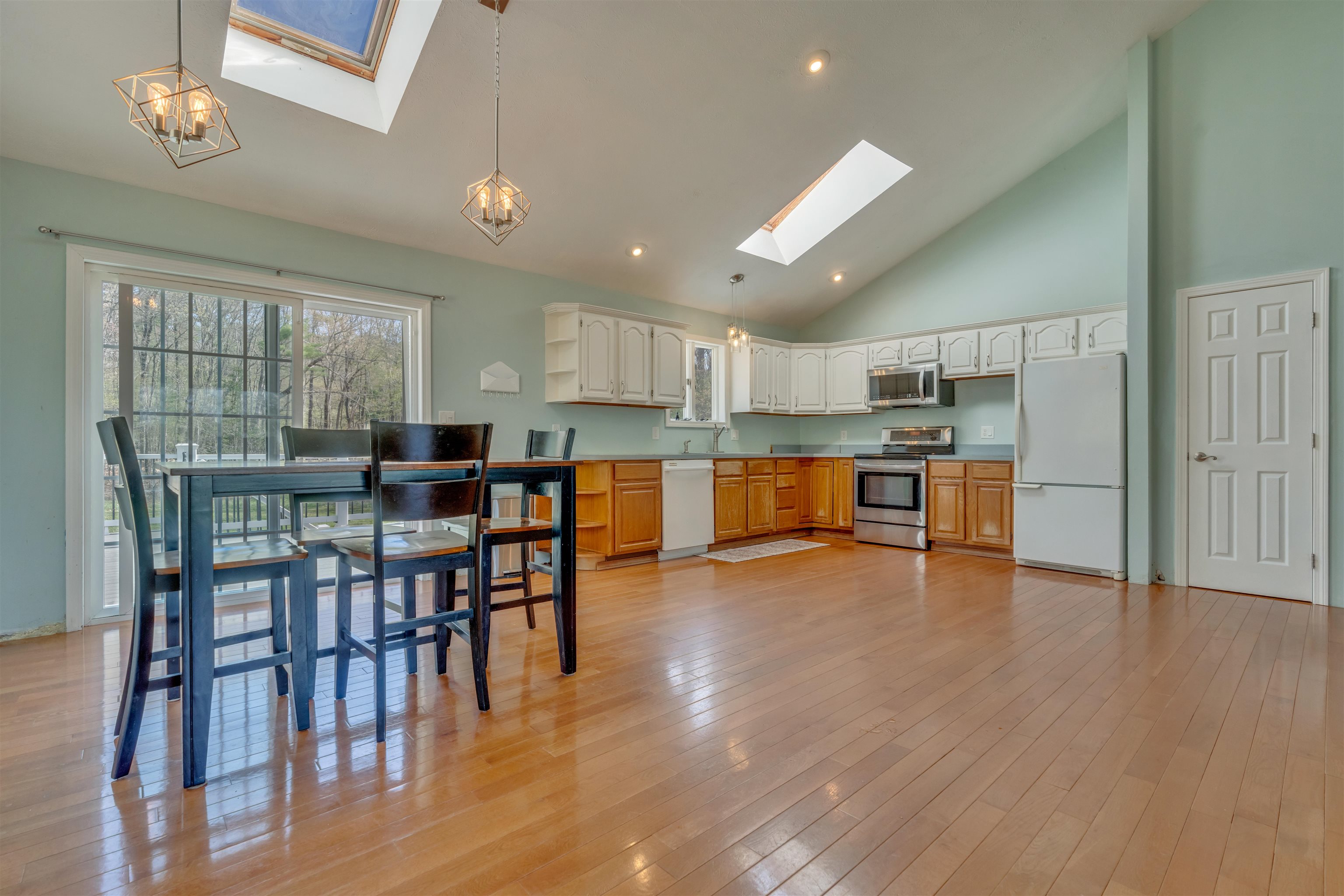5 Quinlan Farm Road Raymond, NH 03077 - Photo 7 of 46 Gallery Image 7