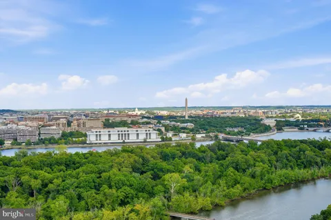 $777,000 | 1111 19th Street North, Unit 2003, Arlington, VA 22209