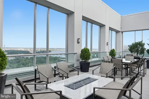 $777,000 | 1111 19th Street North, Unit 2003, Arlington, VA 22209