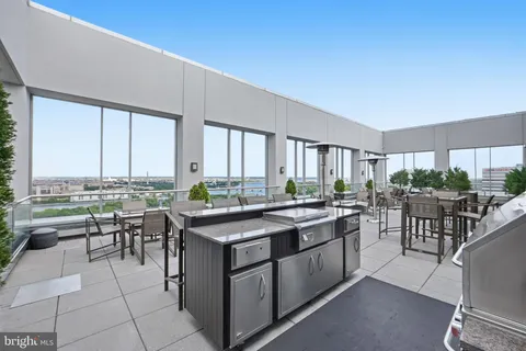 $777,000 | 1111 19th Street North, Unit 2003, Arlington, VA 22209