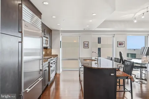 $777,000 | 1111 19th Street North, Unit 2003, Arlington, VA 22209