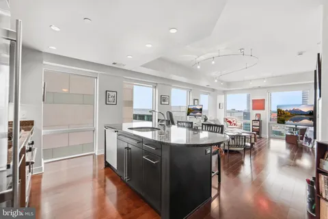 $777,000 | 1111 19th Street North, Unit 2003, Arlington, VA 22209