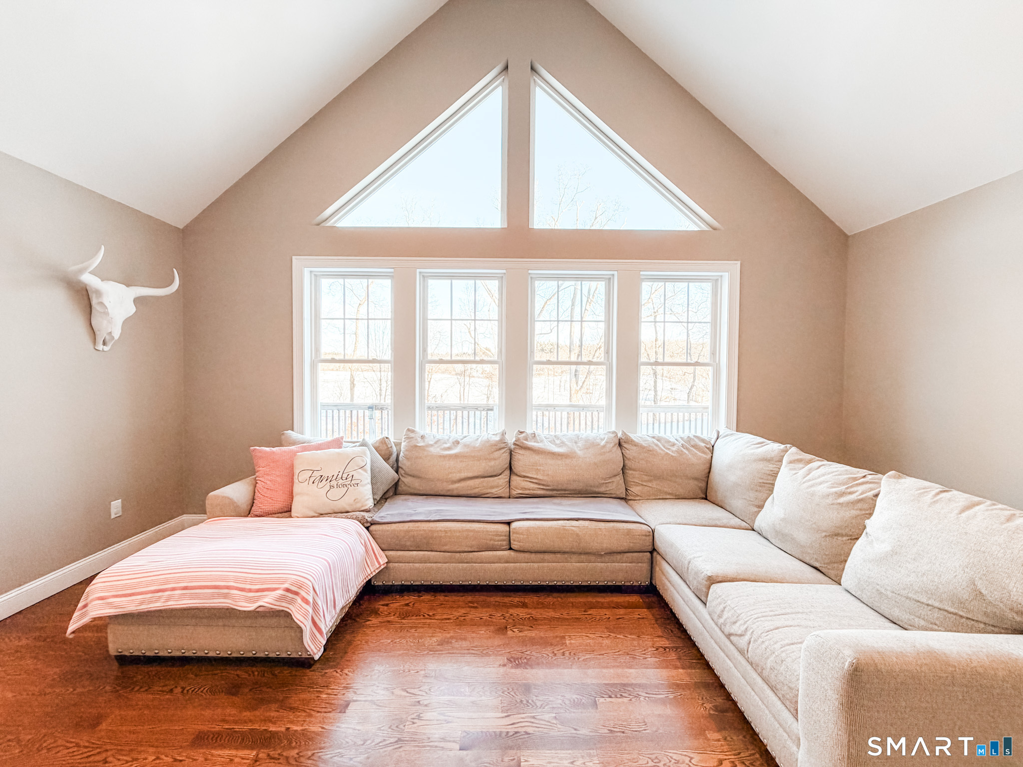 360 Paine District Road Woodstock, CT 06281 - Photo 3 of 21