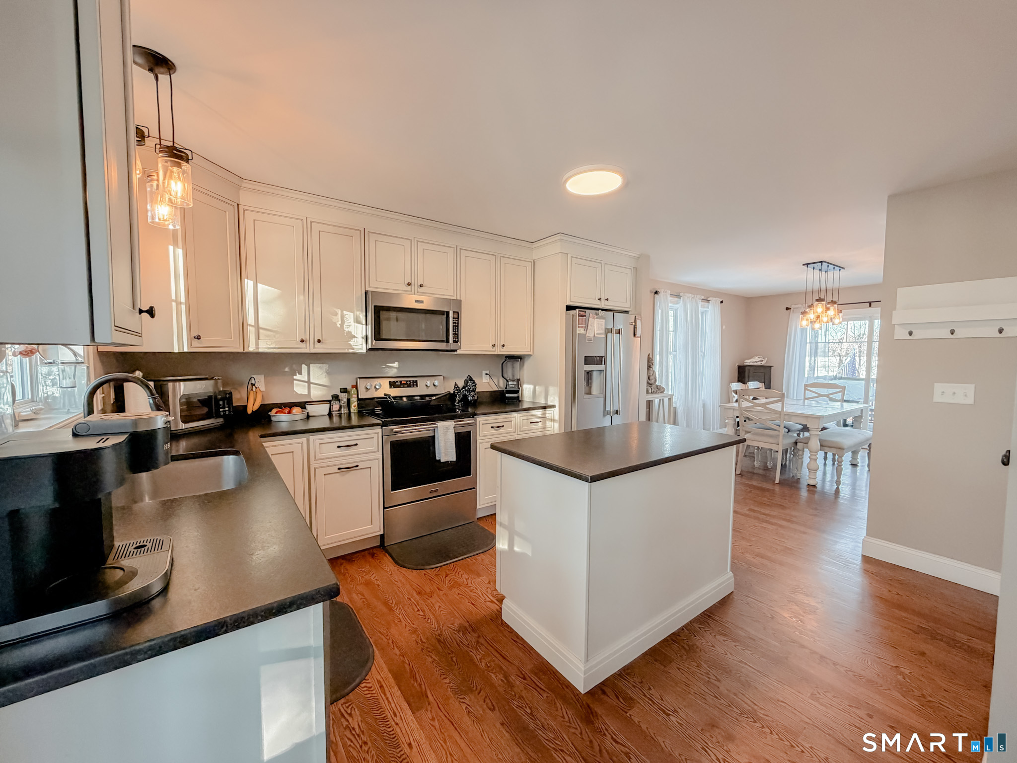 360 Paine District Road Woodstock, CT 06281 - Photo 5 of 21