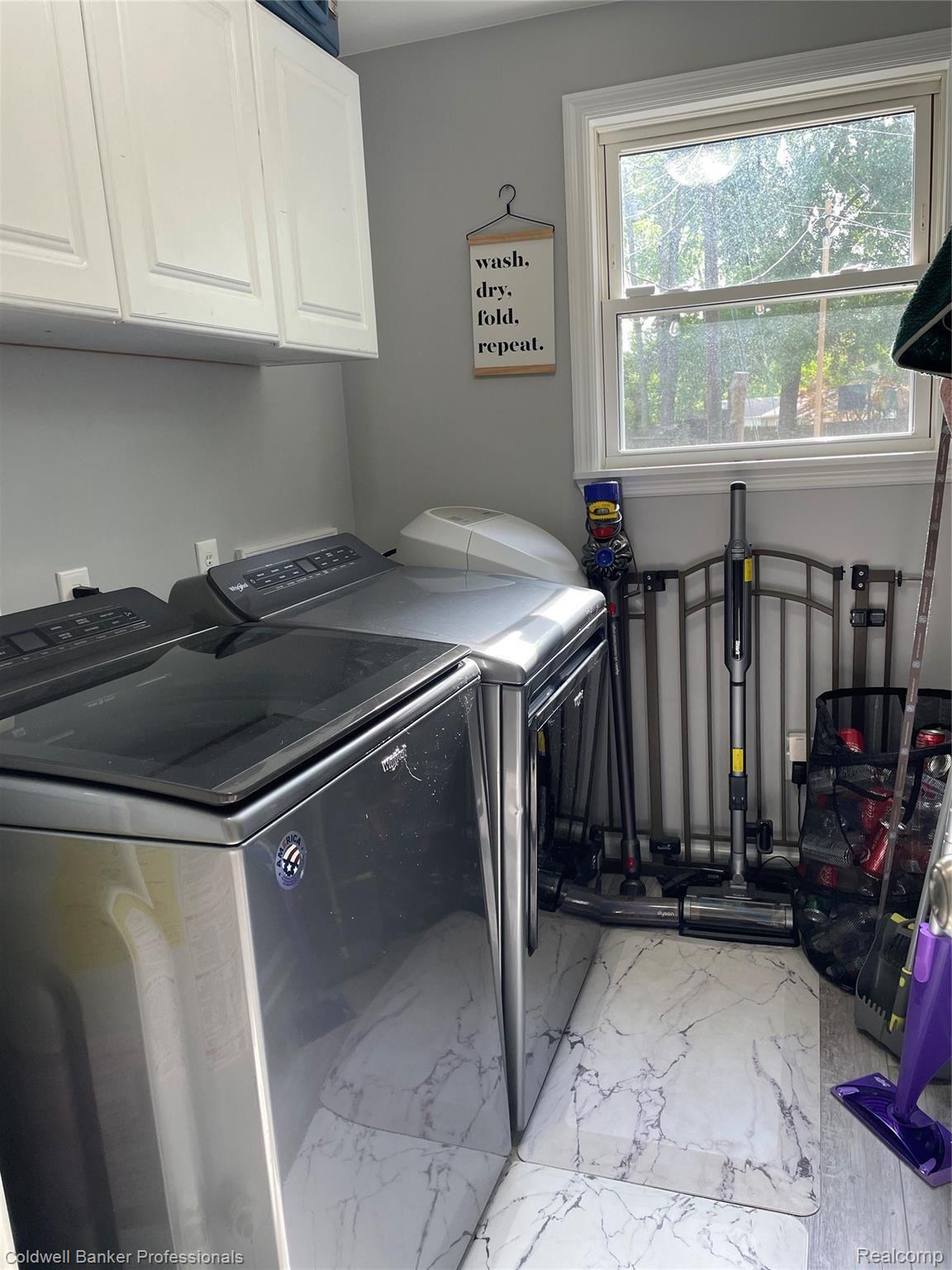 140 South Conklin Road Lake Orion, MI 48362 - Photo 9 of 18 Laundry Room.jpg