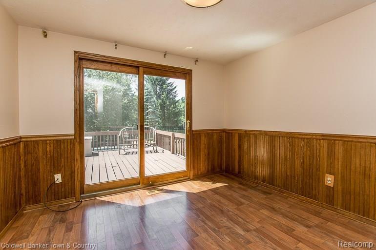 8412 Dean Road Fenton, MI 48430 - Photo 15 of 36 Dean Rd (13 of 43).jpg