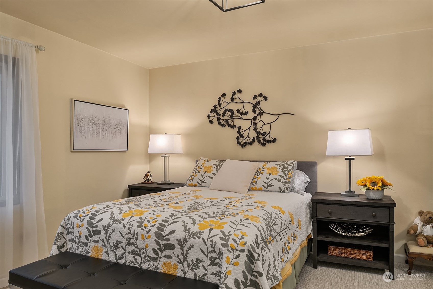 6831 Fisher Road Edmonds, WA 98026 - Photo 28 of 35 a bedroom with a bed and a lamp on table