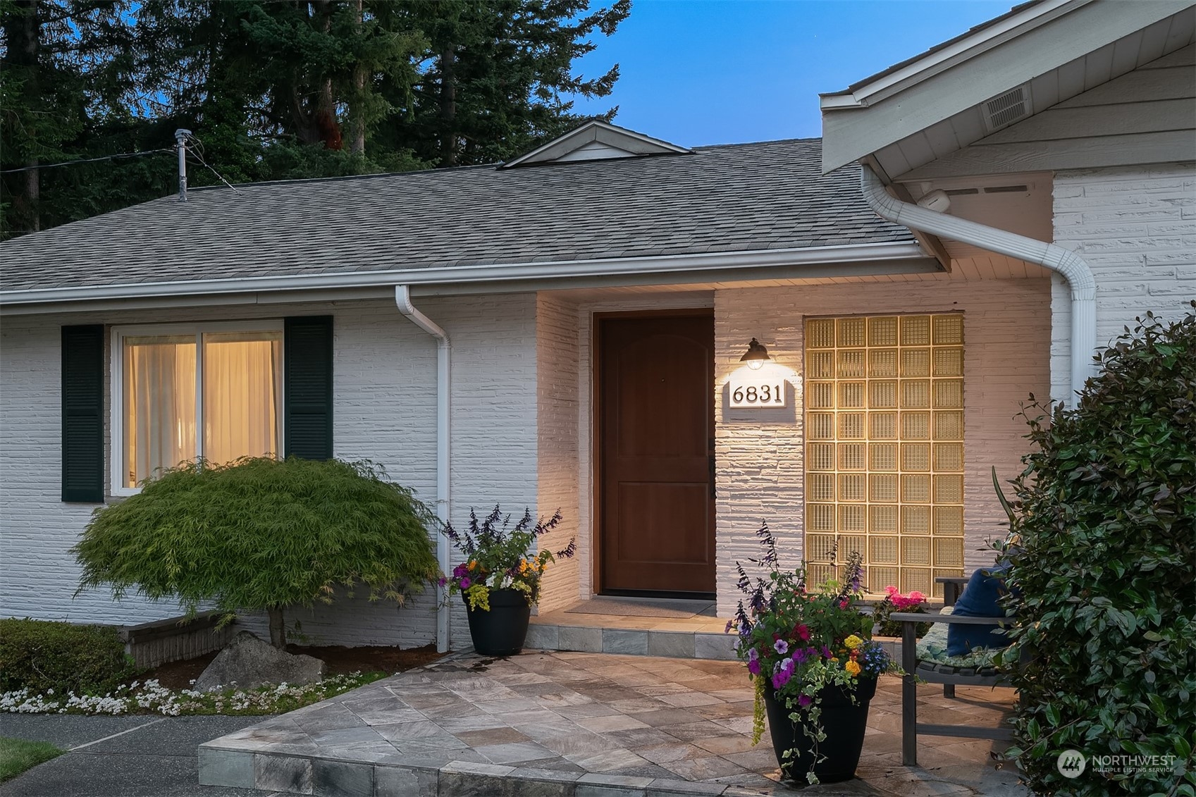 6831 Fisher Road Edmonds, WA 98026 - Photo 5 of 35 a view of entryway with outdoor seating