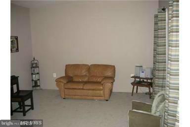 13361 The Dirt Road Sumerduck, VA 22742 - Photo 7 of 21 Living Room