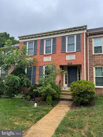 $699,999 | 4620 Luxberry Drive, Fairfax, VA 22032
