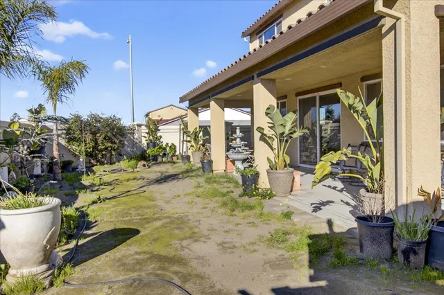 $949,500 | 3076 Palomino Way, Hollister, CA 95023