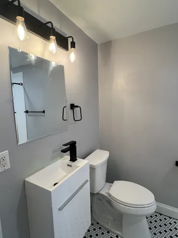 $1,995 | 511 North Church Street, Murfreesboro, TN 37130