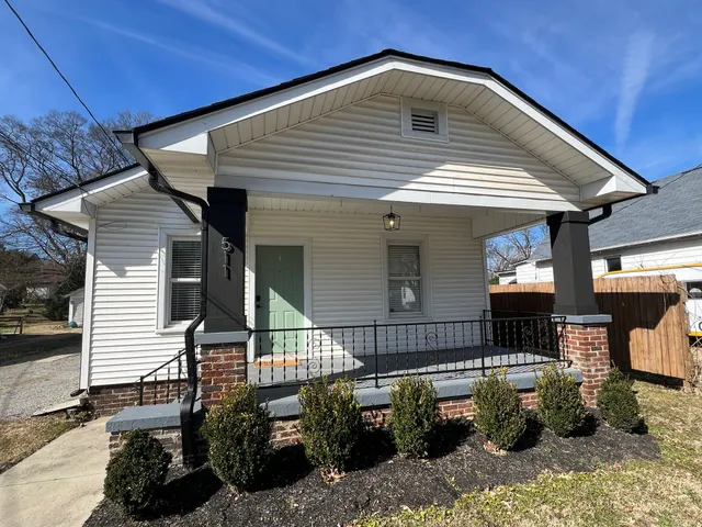 $1,995 | 511 North Church Street, Murfreesboro, TN 37130