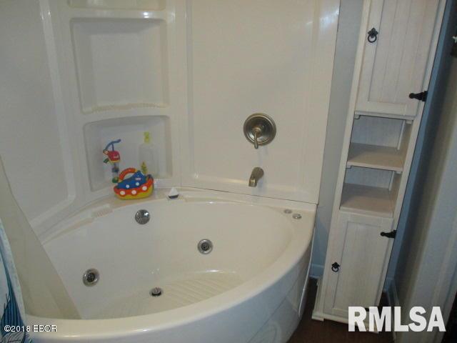 303 East 2nd Street Flora, IL 62839 - Photo 23 of 50 Gallery Image 23