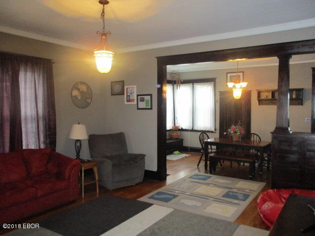 303 East 2nd Street Flora, IL 62839 - Photo 3 of 50 Gallery Image 3