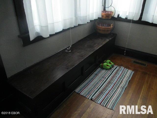 303 East 2nd Street Flora, IL 62839 - Photo 9 of 50 Gallery Image 9