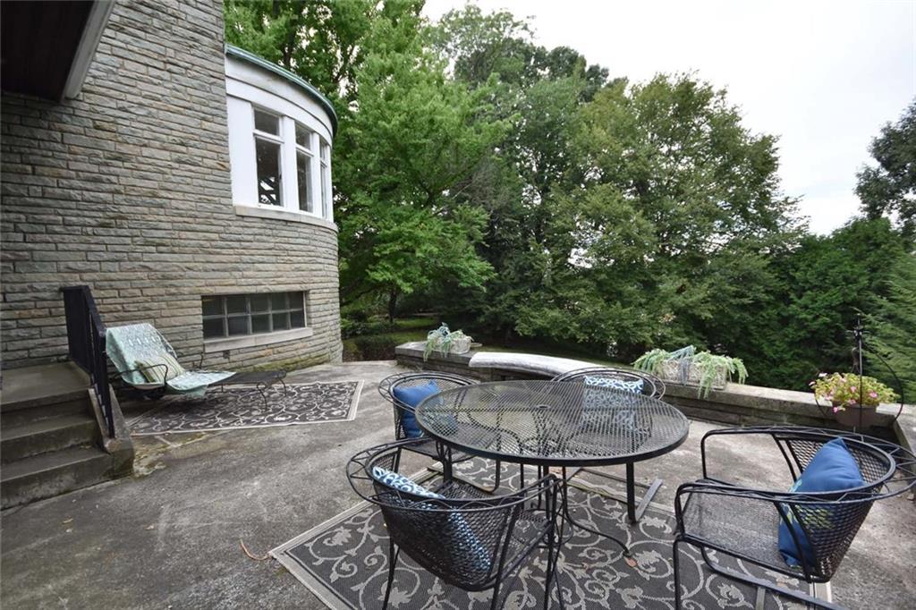 1153 Prospect Road Pittsburgh, PA 15227 - Photo 19 of 23 Imagine the get togethers!