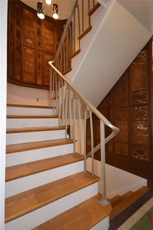 1153 Prospect Road Pittsburgh, PA 15227 - Photo 8 of 23 Impressive stairwell! Same Teak carving as entryway.