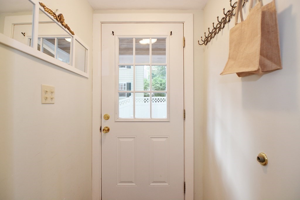 11 Newcomb Road Stoneham, MA 02180 - Photo 20 of 38 Gallery Image 20