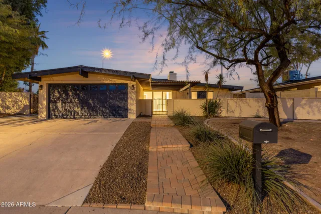 $730,000 | 15041 North 6th Street, Phoenix, AZ 85022