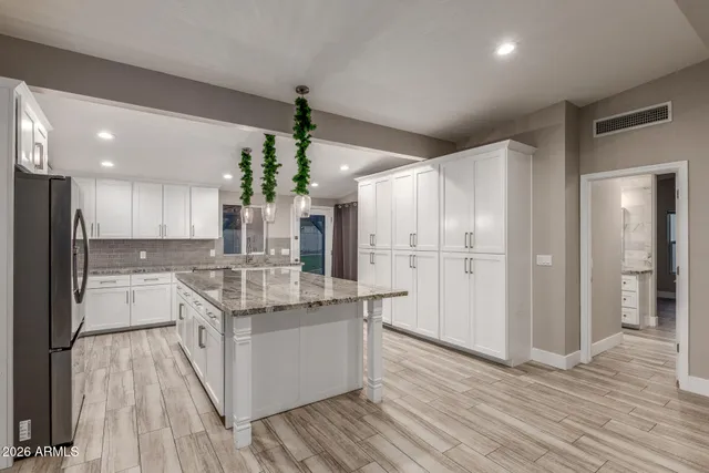 $730,000 | 15041 North 6th Street, Phoenix, AZ 85022