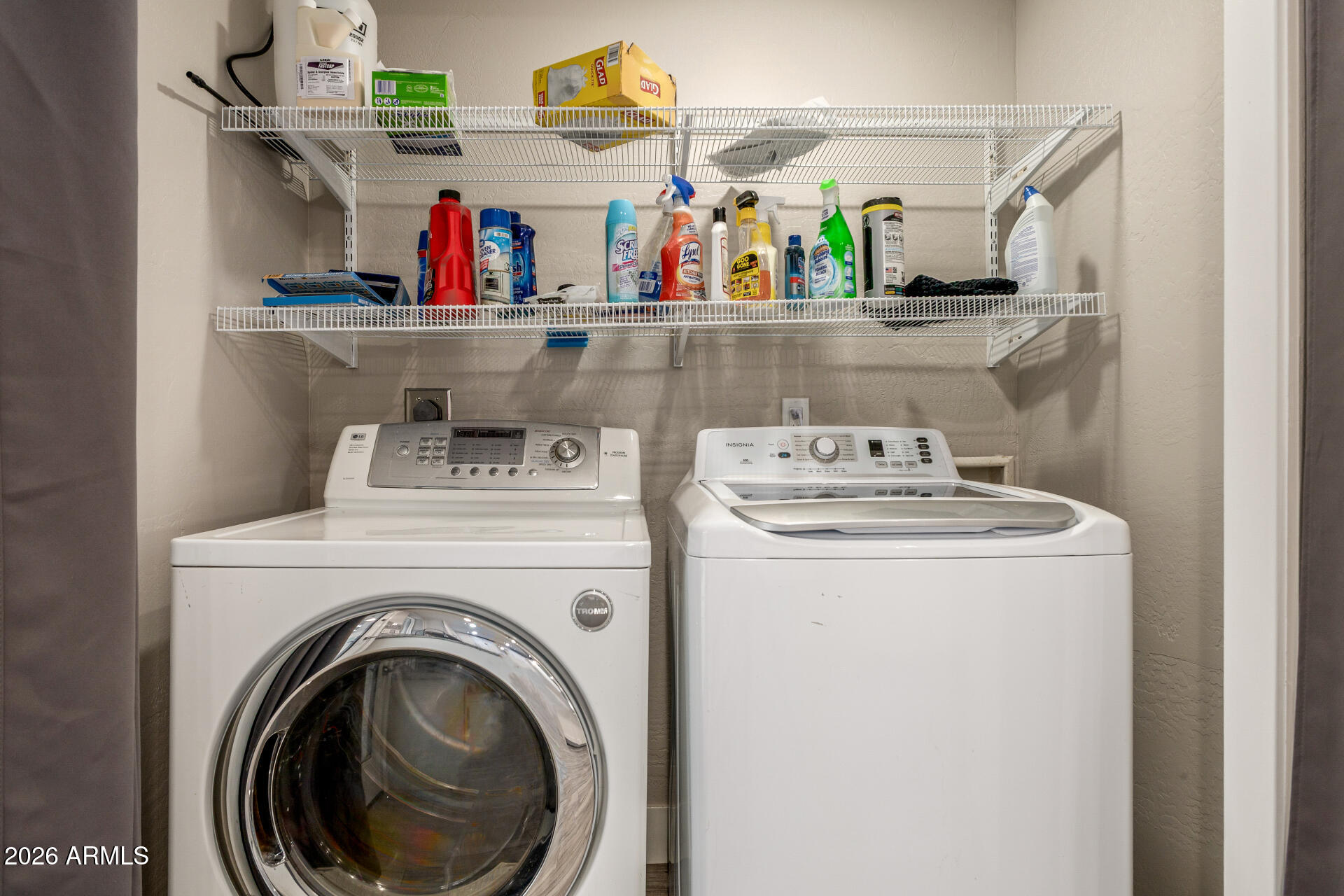 15041 North 6th Street Phoenix, AZ 85022 - Photo 31 of 45 a utility room with dryer and washer
