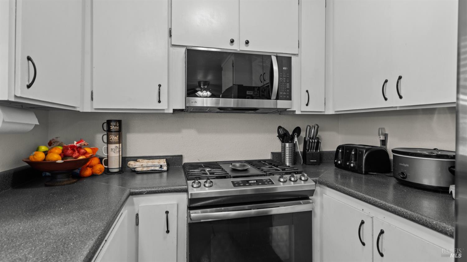 1333 Gold Way Rohnert Park, CA 94928 - Photo 8 of 20