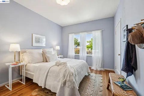 $849,000 | 467 Santa Clara Avenue, Alameda, CA 94501