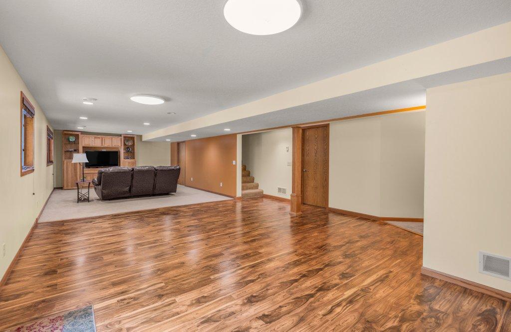 7261 Mill Road Centerville, MN 55038 - Photo 17 of 34