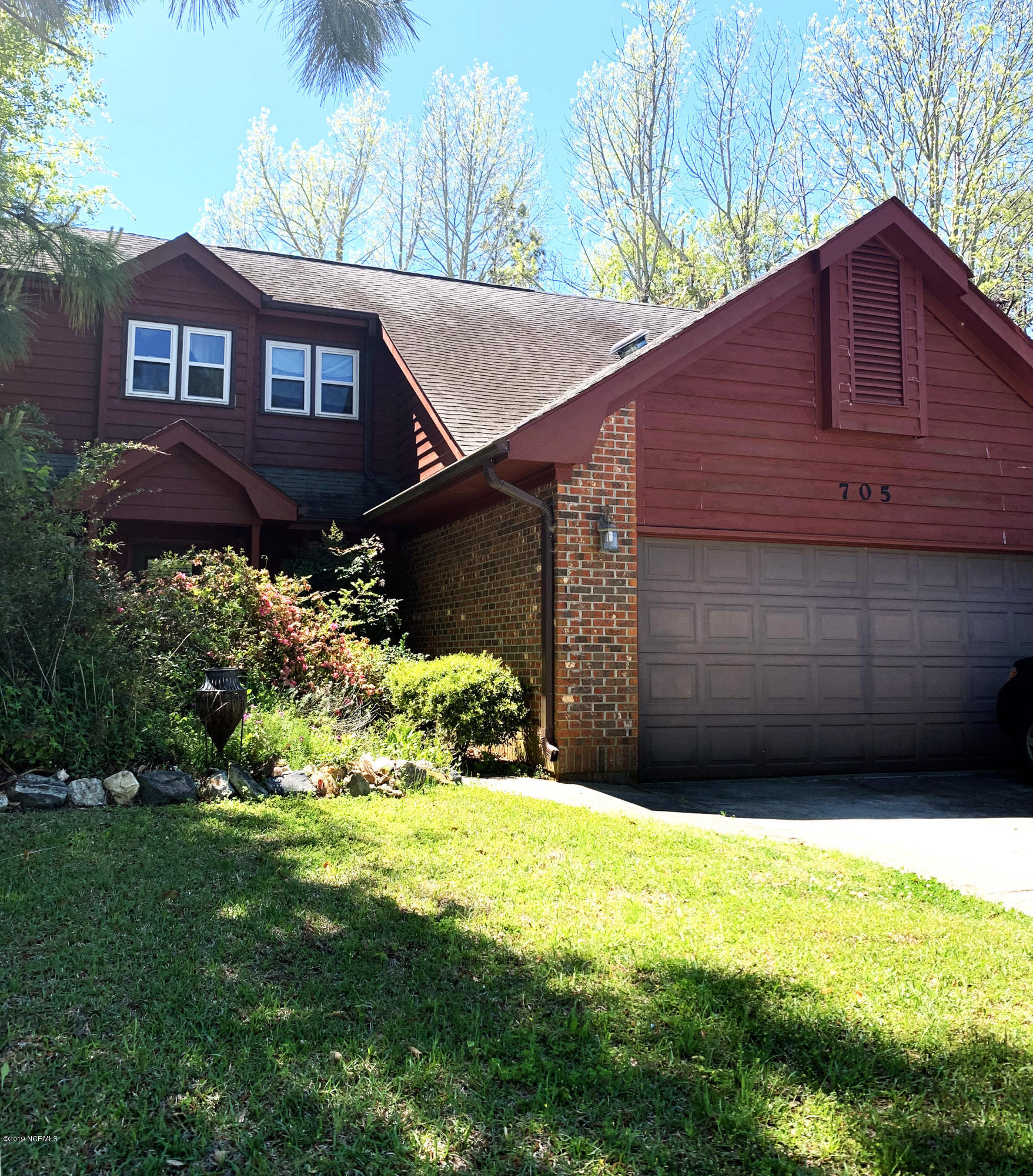 705 Riva Ridge