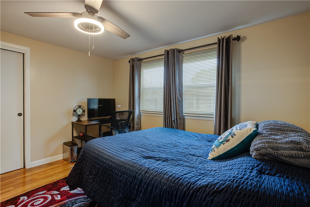 205 Budlong Road Cranston, RI 02920 - Photo 15 of 41