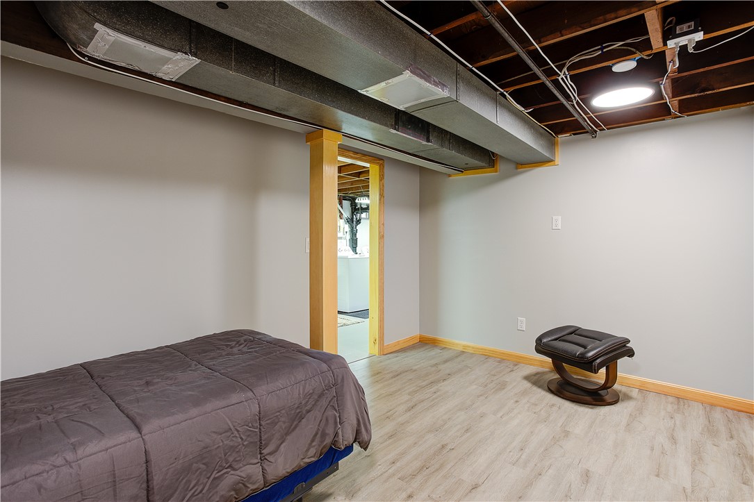 205 Budlong Road Cranston, RI 02920 - Photo 27 of 41