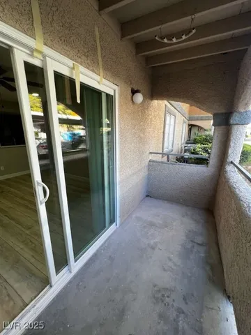 $1,500 | 231 Mission Newport Lane, Unit 102, Las Vegas, NV 89107