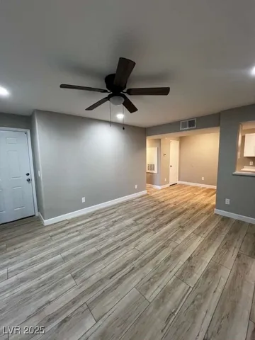 $1,500 | 231 Mission Newport Lane, Unit 102, Las Vegas, NV 89107