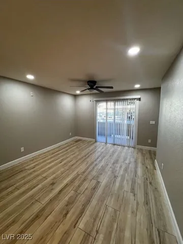 $1,500 | 231 Mission Newport Lane, Unit 102, Las Vegas, NV 89107