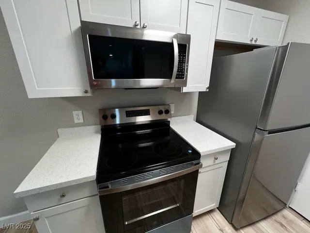 $1,500 | 231 Mission Newport Lane, Unit 102, Las Vegas, NV 89107
