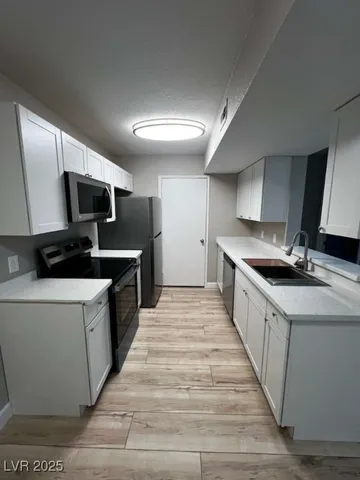 $1,500 | 231 Mission Newport Lane, Unit 102, Las Vegas, NV 89107