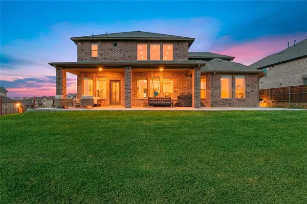 $850,000 | 10713 Smoky Oak Trail, Argyle, TX 76226