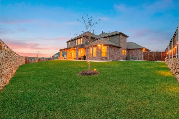 $850,000 | 10713 Smoky Oak Trail, Argyle, TX 76226