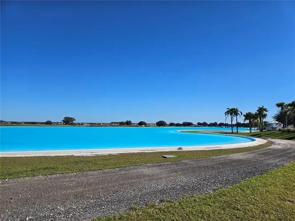 $1,950 | 11294 Cay Spruce Way, San Antonio, FL 33576