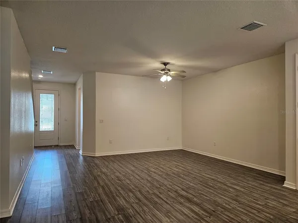 $1,950 | 11294 Cay Spruce Way, San Antonio, FL 33576