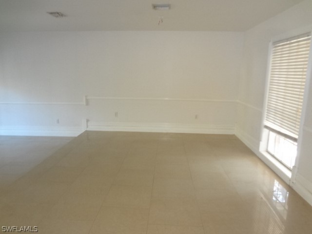 14071 Cemetery Road Fort Myers, FL 33905 - Photo 2 of 18 a view of a room that has a projector