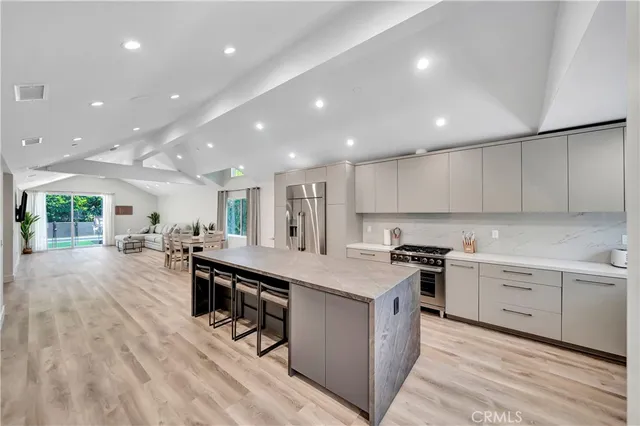 $14,000 | 6743 Colgate Avenue, Los Angeles, CA 90048