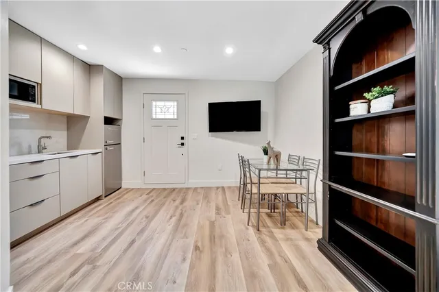 $14,000 | 6743 Colgate Avenue, Los Angeles, CA 90048