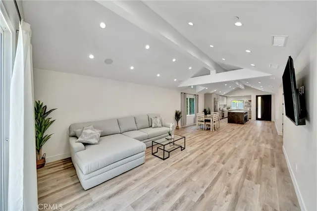 $14,000 | 6743 Colgate Avenue, Los Angeles, CA 90048