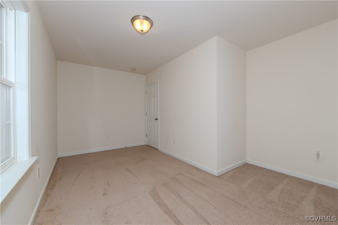 9595 Holdsworth Road Disputanta, VA 23842 - Photo 19 of 28 a view of room