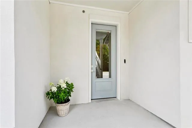 $2,000 | 745 Carroll Street, Unit F, Mandeville, LA 70448